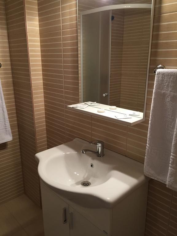 Vilagio Apartments ナボダリ 部屋 写真